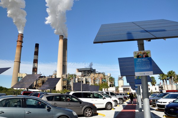 ESG-Clean-vs-Dirty-Energy-WalterPro4755-600x398