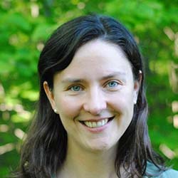 Lindsay Koshgarian headshot