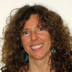 Karen Dolan Headshot